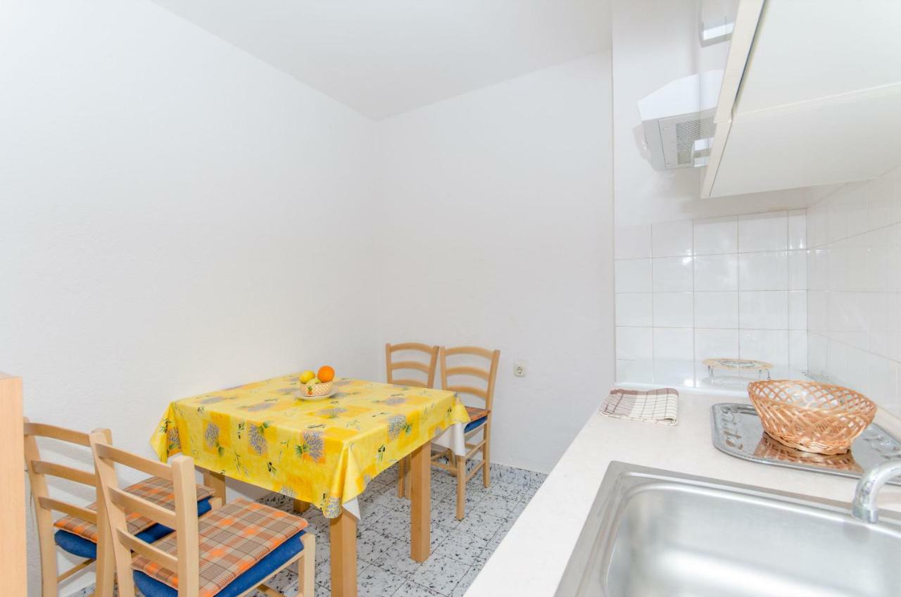 Apartments And Room Sun & Sea بودغورا المظهر الخارجي الصورة