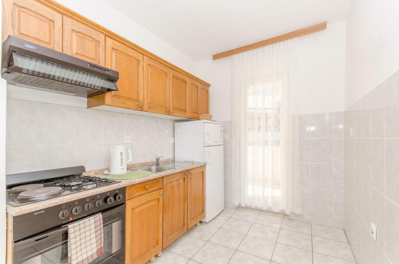 Apartments And Room Sun & Sea بودغورا المظهر الخارجي الصورة