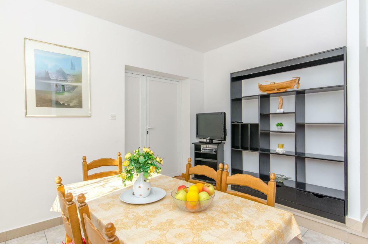 Apartments And Room Sun & Sea بودغورا المظهر الخارجي الصورة