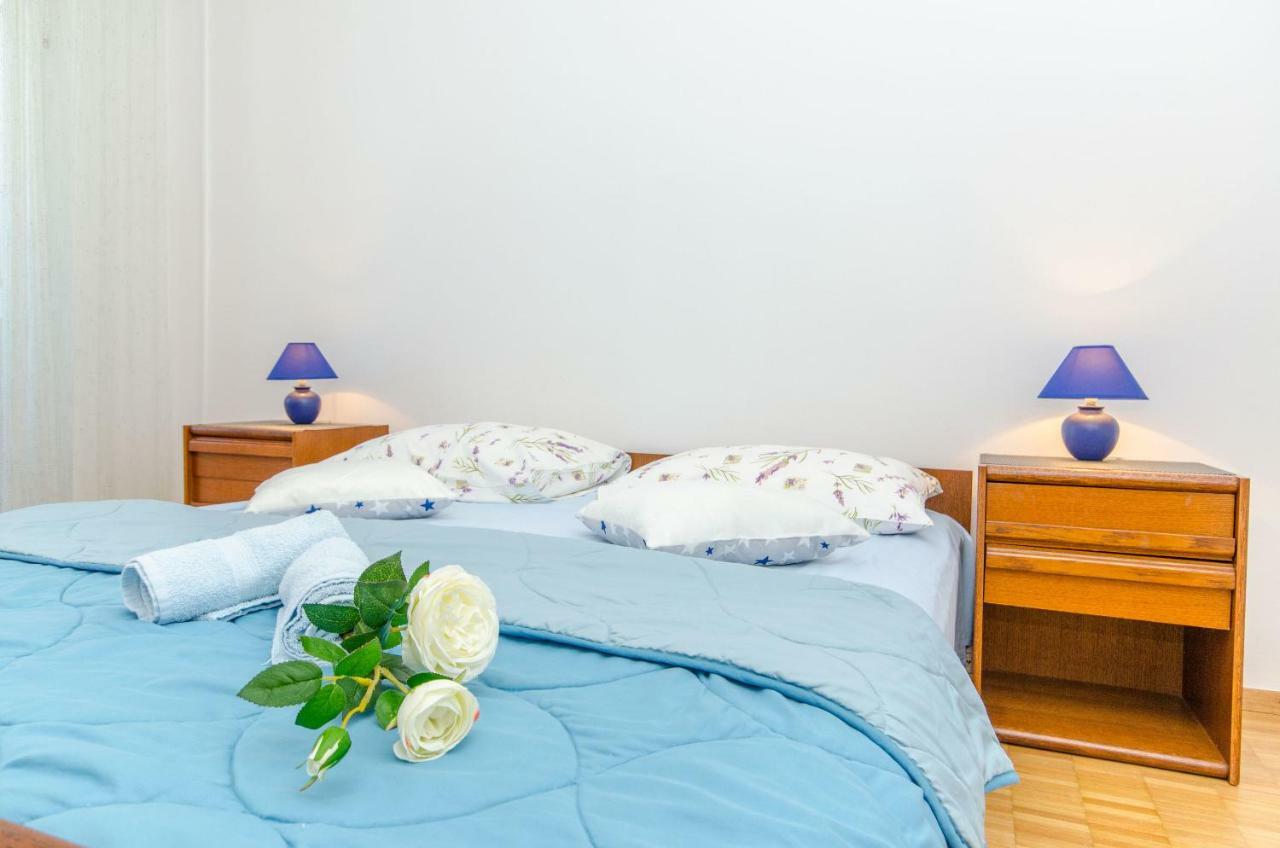 Apartments And Room Sun & Sea بودغورا المظهر الخارجي الصورة
