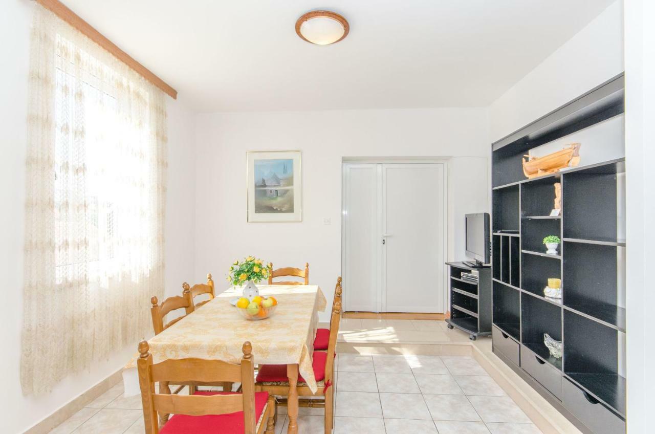 Apartments And Room Sun & Sea بودغورا المظهر الخارجي الصورة