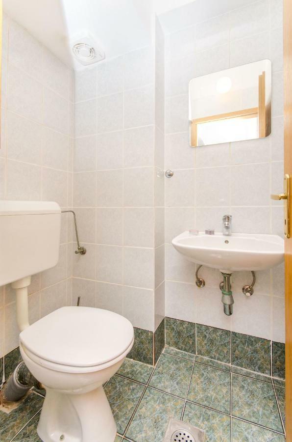 Apartments And Room Sun & Sea بودغورا المظهر الخارجي الصورة